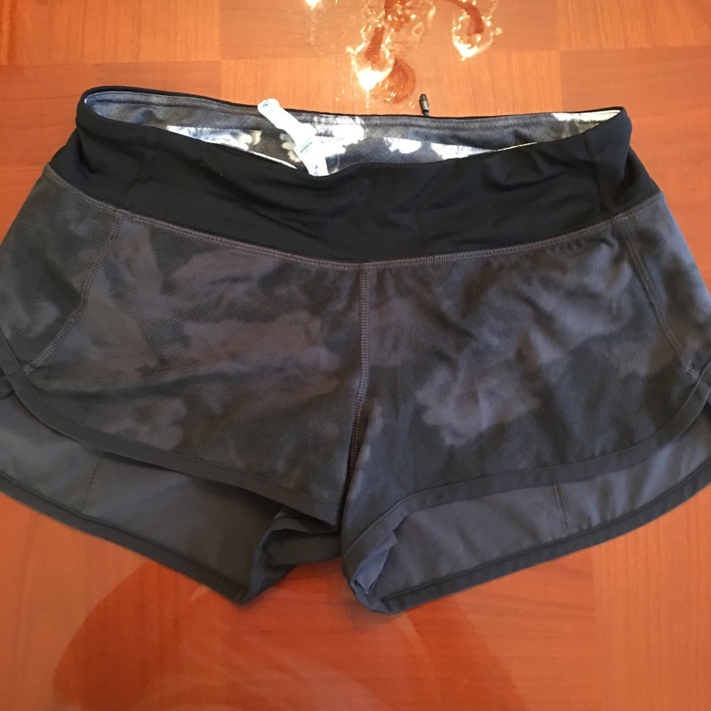Lululemon speed short size 4